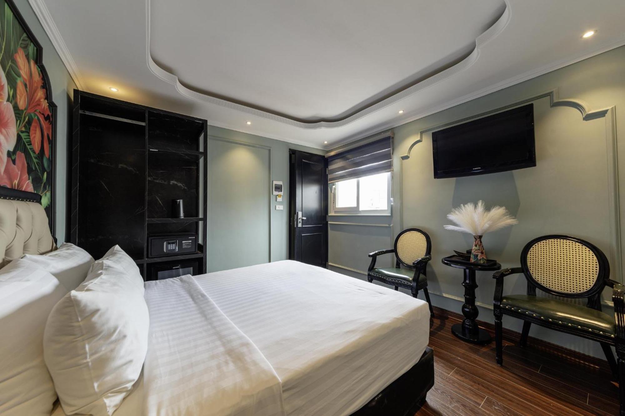 Madelise Amica Hotel And Travel Hanoi Exterior photo