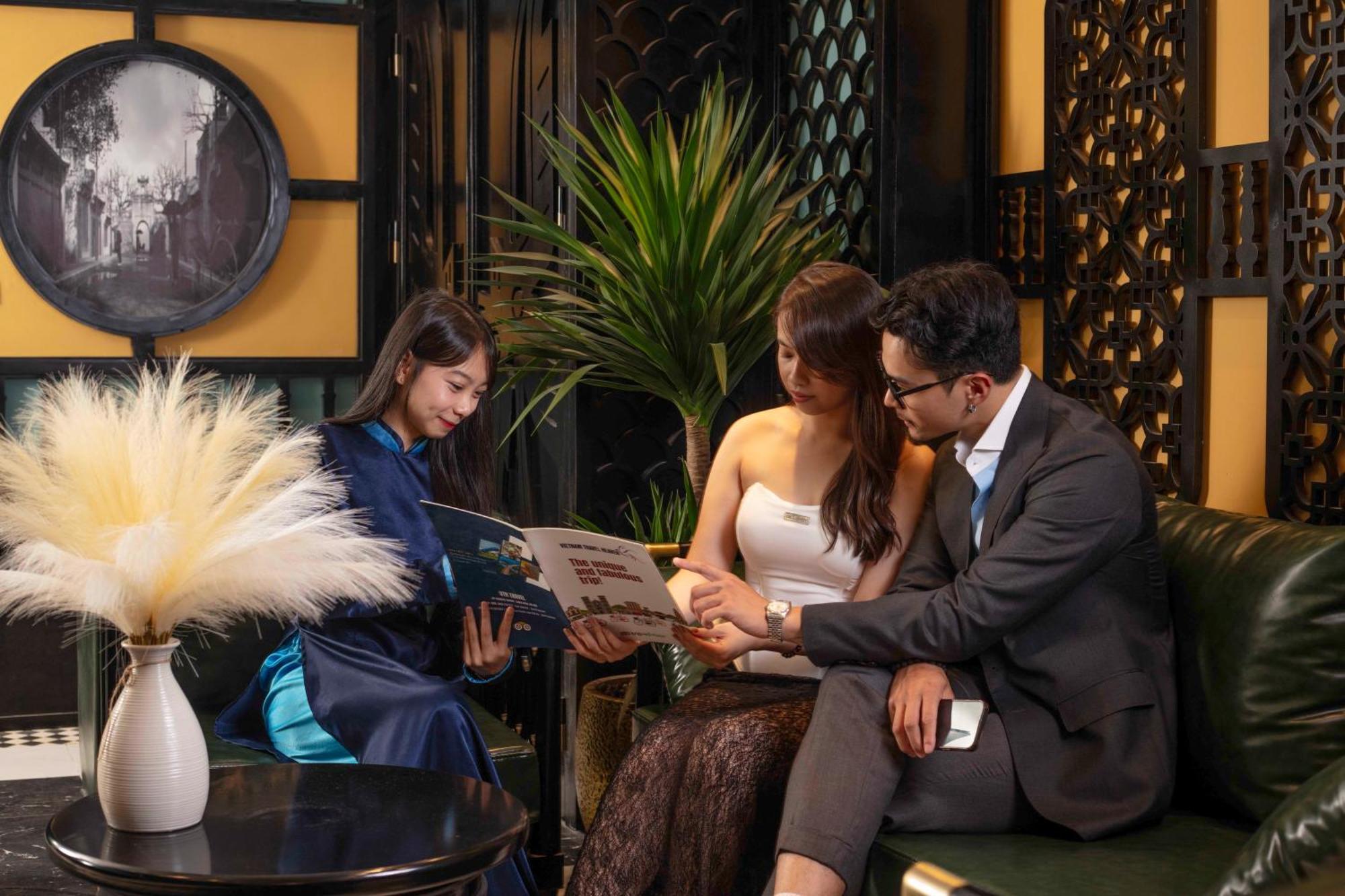 Madelise Amica Hotel And Travel Hanoi Exterior photo